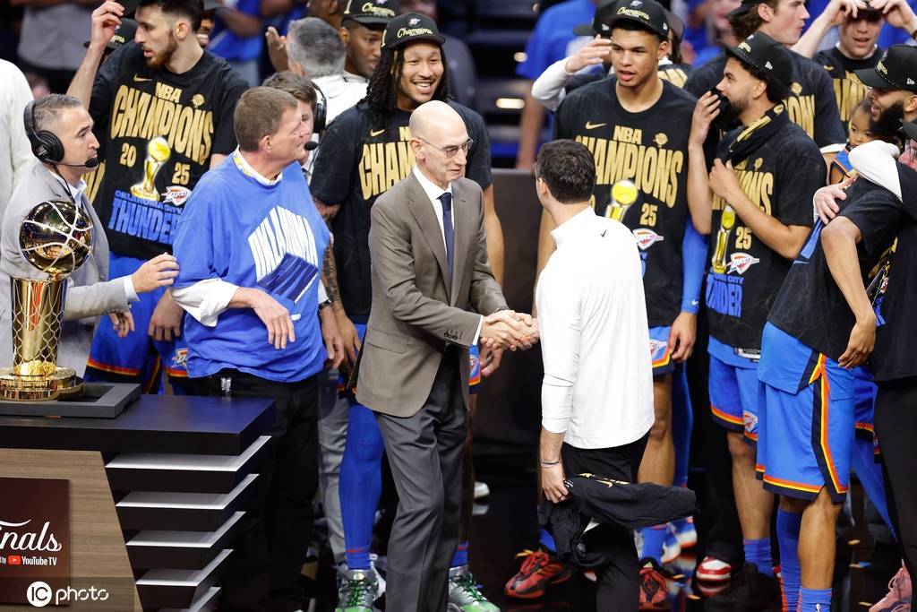 过去7年7队夺得总冠军 勇士之后无队完成卫冕